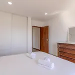 #333 T2 Edificio Domino By Holidays