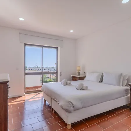 #333 T2 Edificio Domino By Holidays Apartment