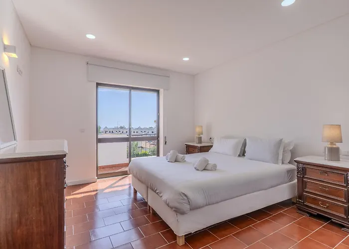 #333 T2 Edificio Domino By Holidays Apartment